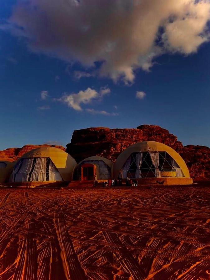 Wadi Rum Ufo Luxotel Extérieur photo